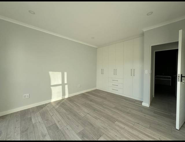 4 BEDROOM HOUSE FOR SALE IN SANDOWN